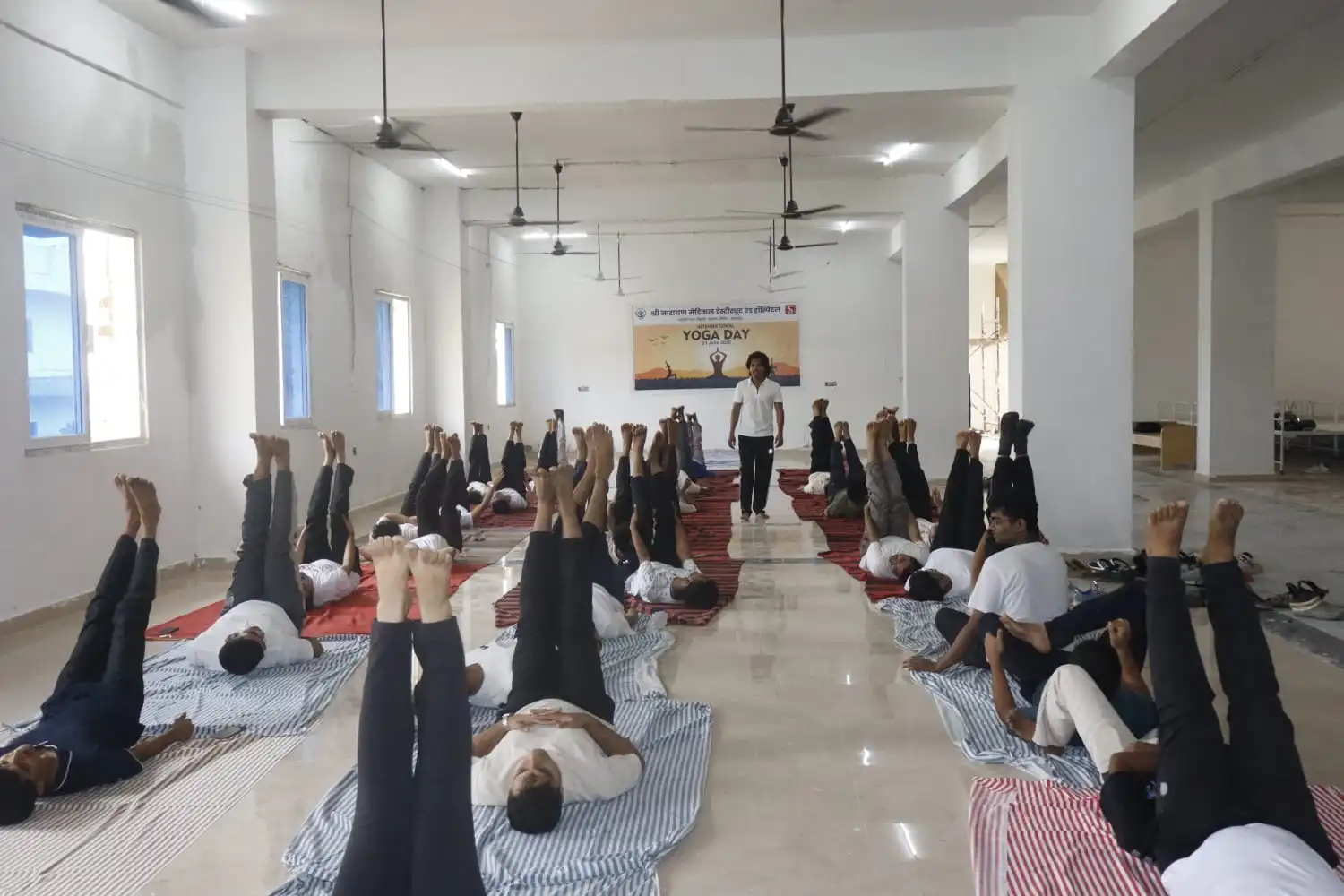 Gallery yoga-day-29