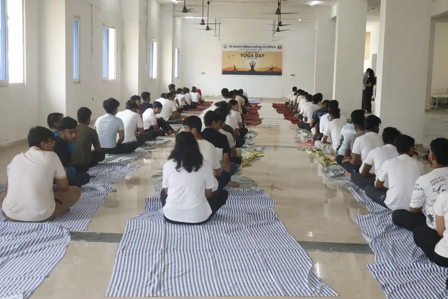 Gallery yoga-day-44